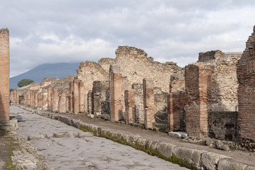 Restos arqueologícos de la antigua ciudad romana de Pompeya, Italia