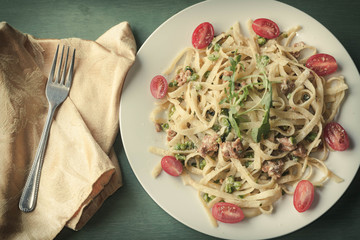 Fettuccine Alfredo with Ground Sausage