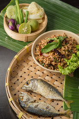Thai's fried mackerel with vegetables and sauce