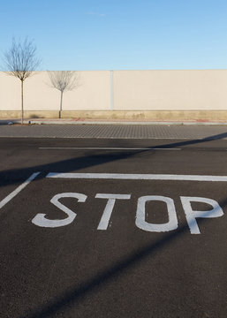 STOP  en el Asfalto 