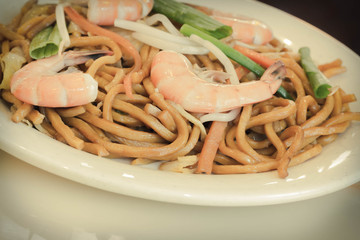 Shrimp Lo Mein