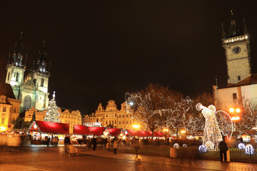 Fototapeta premium Christmas Mood on the night Old Town Square, Prague, Czech Republic