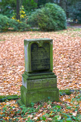 alter Grabstein