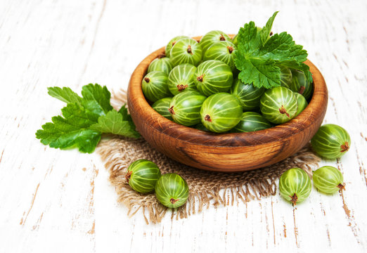 gooseberries with leaves