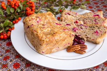 Apple cranberry bread