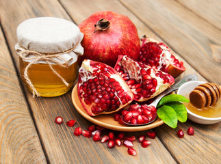 Honey with pomegranate