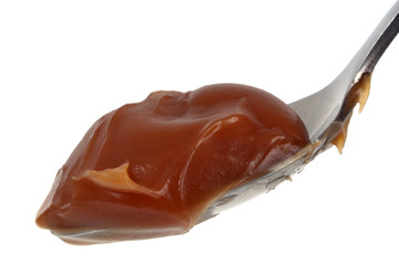 Une cuillère de caramel au beurre salé