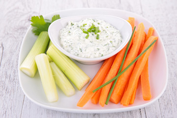 vegetable sticks and sauce dip