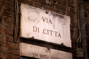 Fototapeta premium Via di Città in Siena