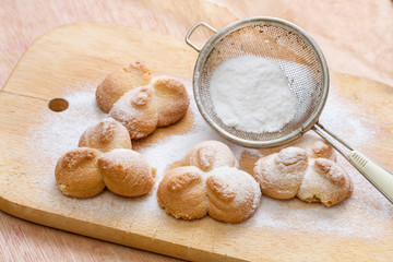 Shortbread cookies covered with powered sugar