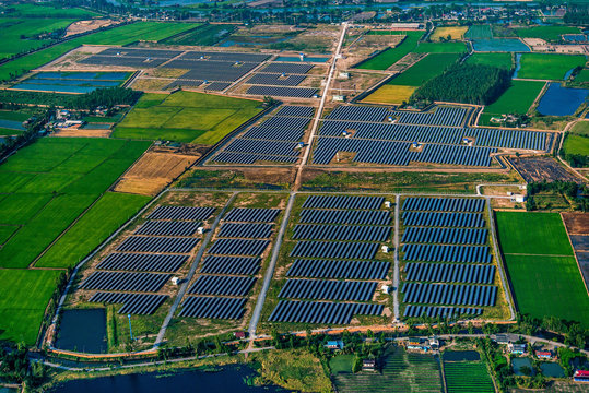 Sai Kyo Solar Farm in Nakorn Phatorn