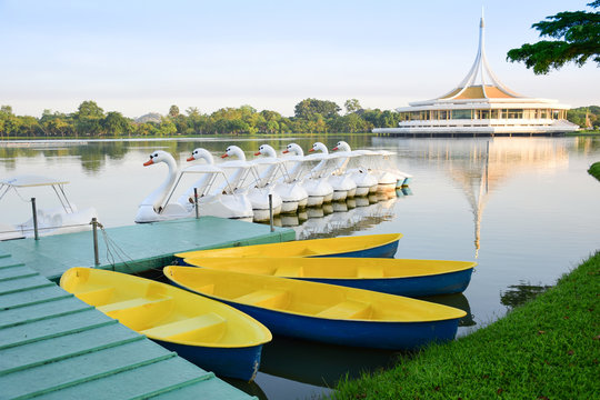 yellow boat at Suanluang IX park