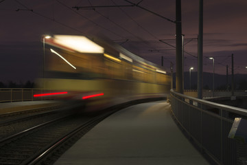 Fototapeta na wymiar Karlsruhe, S-Bahn Haltestelle Untere Hub