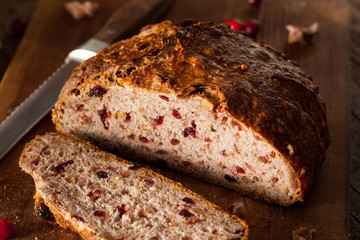 Homemade Walnut Cranberry Bread