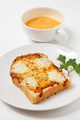 チーズトースト