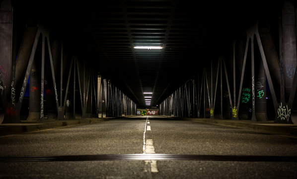 Hamburg: Unter der Br&uuml;cke