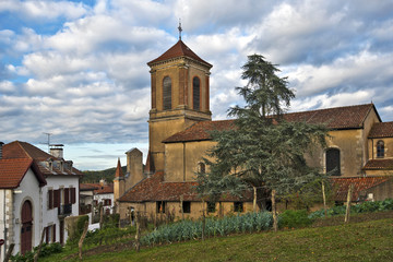 Fototapeta na wymiar Church of Notre-Dame-de-l-Assomption in La Bastide-Clairence vil
