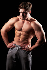 Obraz premium Sexy muscular fitness man