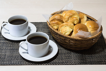 コーヒーとパン