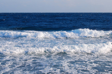 Ocean waves coming to the shore
