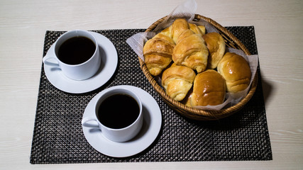 コーヒーとパン