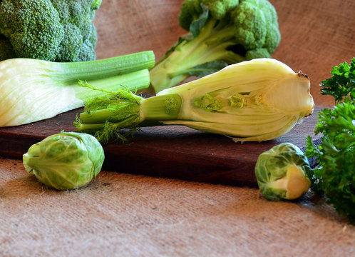 Fennel, broccoli and kohlrabi on the kitchen blackboard