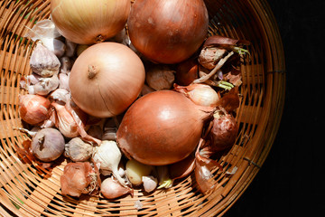 onion and garlic in basket