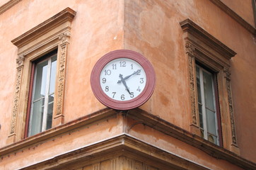 Fototapeta na wymiar Ancient wall clock