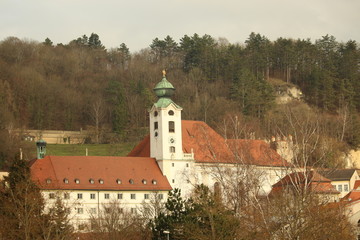 Fototapeta na wymiar Panoramablick über Eichstätt - St. Walburg