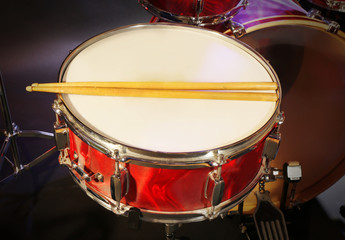 Obraz na płótnie Canvas Drums set and sticks, close-up