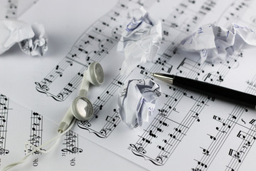 notes and Christmas balls