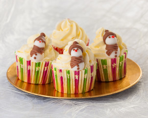 Snowman cupcakes