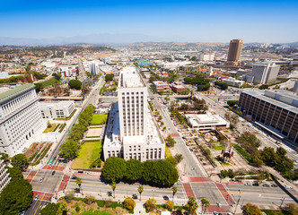 Naklejka premium United States Courthouse with cityscape of LA