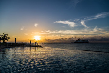 Fototapeta na wymiar Beautiful sunset/sunset view from Bimini island