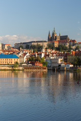 PRAGUE IN CZECH