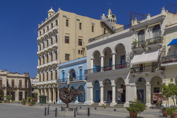 Fototapeta na wymiar Plaza Vieja Havanna