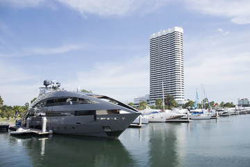 Fototapeta na wymiar The Luxury Yacht are leaving port