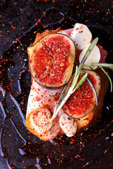 sandwich with bacon figs with mozzarella and spicy with rosemary