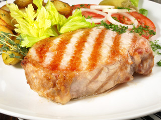 Schweinerückensteak vom Grill