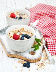 breakfast with fresh berries