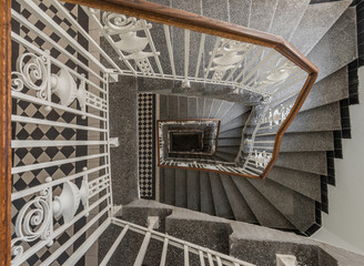 Square staircase