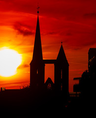 Obraz premium der Dom Halberstadt im Sonnenuntergang