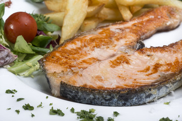 Salmón a la plancha