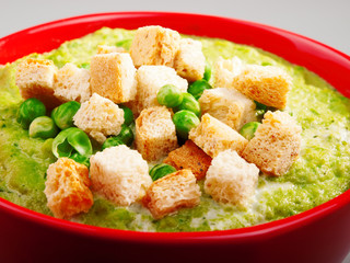 Pea cream soup