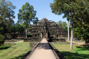 Fototapeta na wymiar Baphuon temple in Angkor Thom