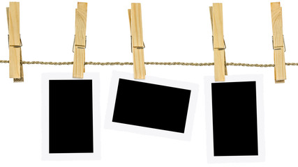 trois fonds noirs photos anciennes dentelées sur corde à linge © Unclesam