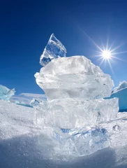 Fototapeten Ice floe crystal and sun over Baikal lake © Serg Zastavkin