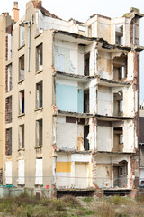 Fototapeta na wymiar Demolished building