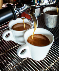 coffee machine makes two coffee