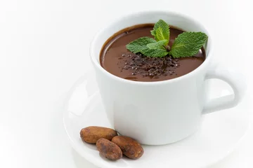 Fotobehang Chocolade kop met warme chocolademelk versierd met munt